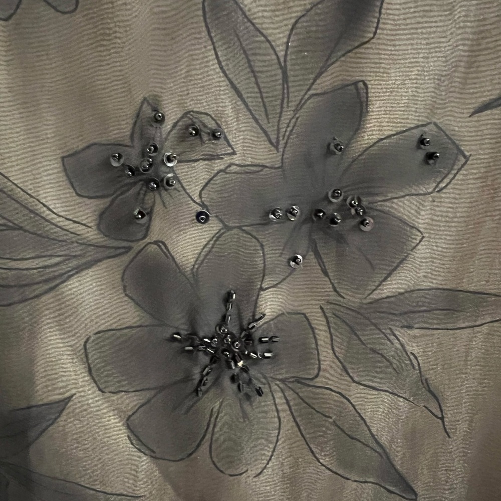 Just In! Talbots Petites Elegant Black Sheer Floral Beaded Blouse - Size 12P - Picture 5 of 6